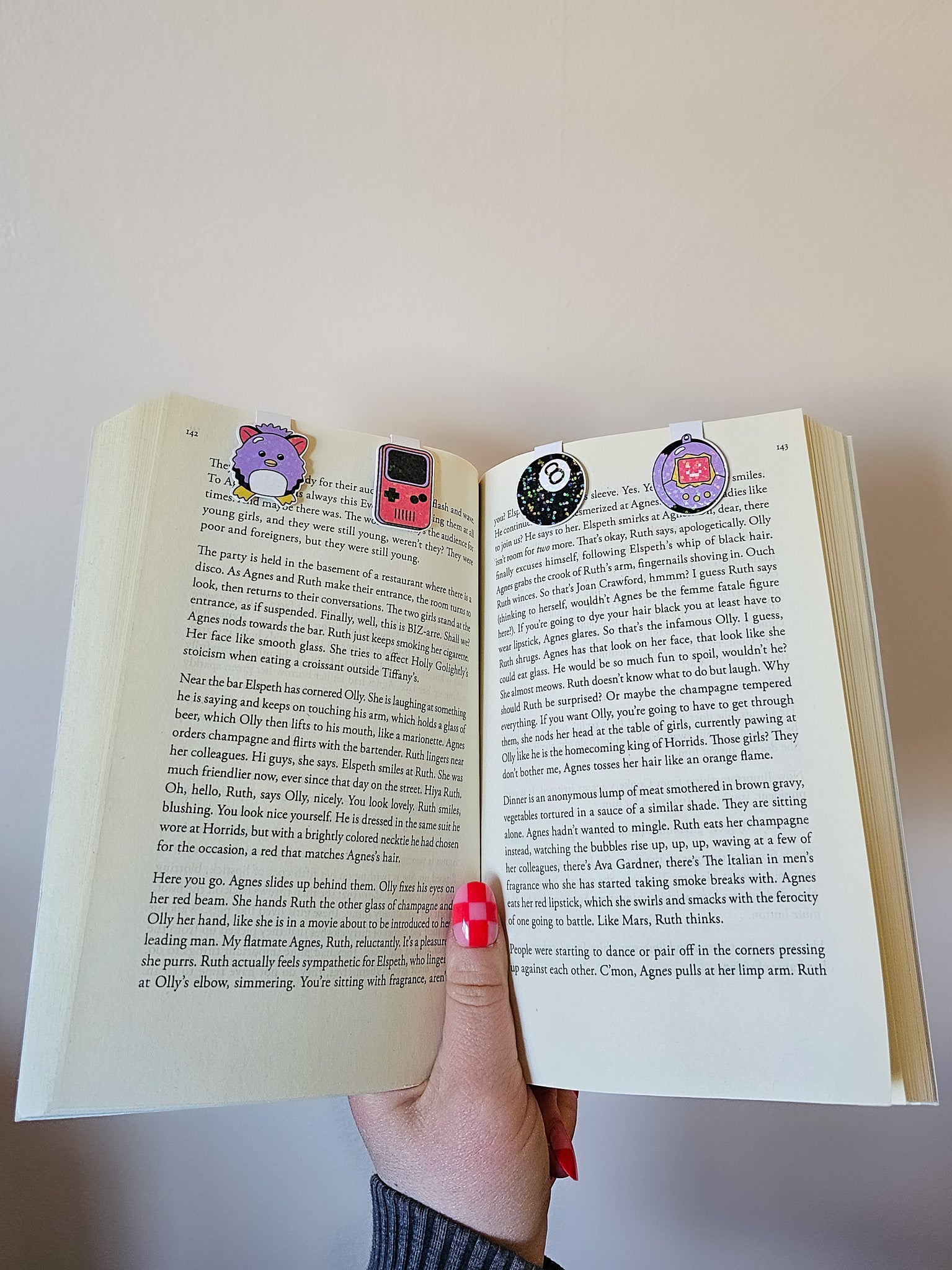 Nostalgia Magnetic Bookmark 4-Pack